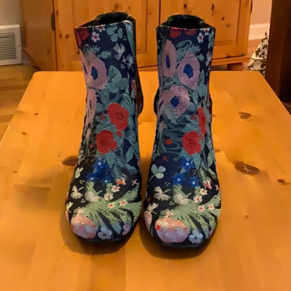 Indigo Rd. Women’s Floral Booties